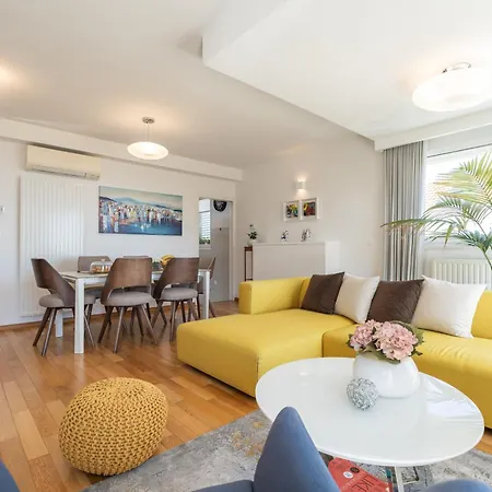 Apollo In With Sea View