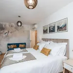 Apollo In With Sea View Apartman *