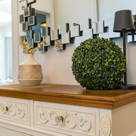 Apollo In With Sea View *