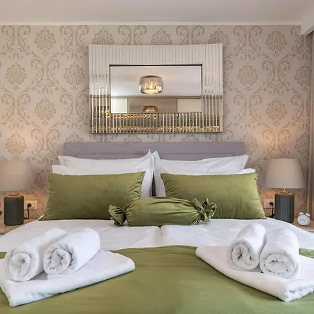 Apollo In With Sea View *