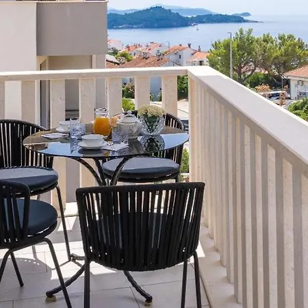 Apollo In With Sea View