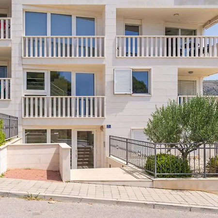 Apollo In With Sea View 아파트 *