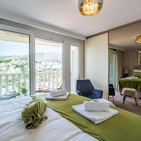 Apollo In With Sea View