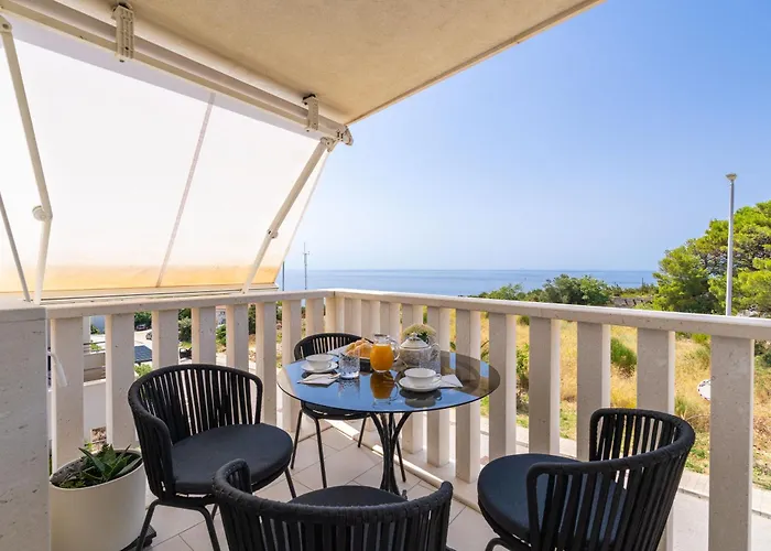 Apollo In With Sea View