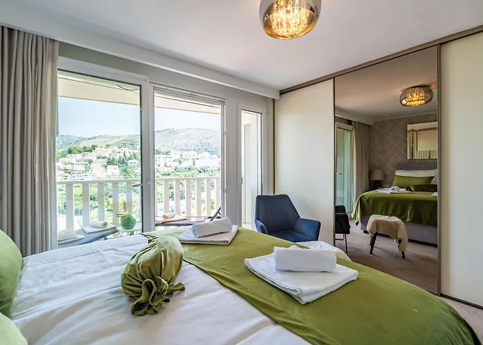 Apollo In With Sea View